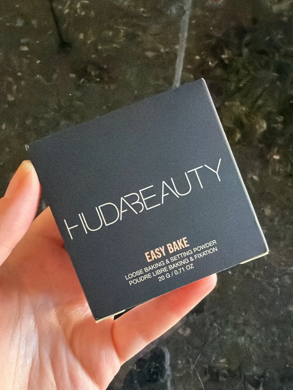 NIB Huda Beauty easy bake loose baking and setting powder- shade kunafa